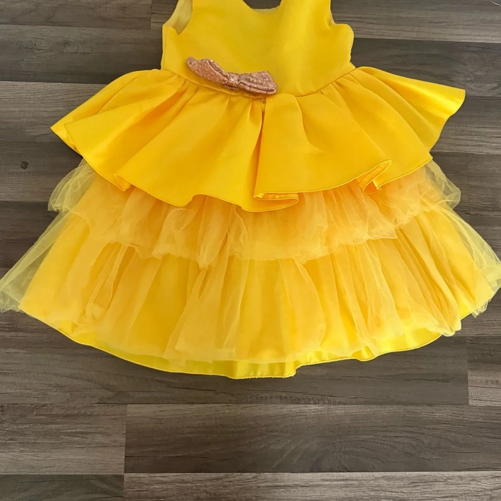 SHEIN Vibrant Yellow Fabric
